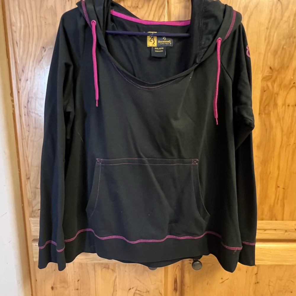 BROWNING | 2XL | women’s | Black Hoodie with Pink Accents
